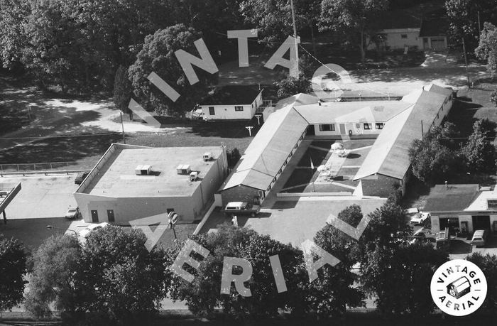 Coach House Inn (Golfview Motel) - 1989 Aerial (newer photo)
